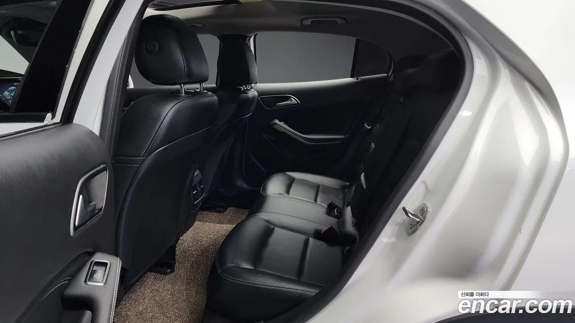 Mercedes-Benz GLA-Class X156 2018 из Кореи, фото 3