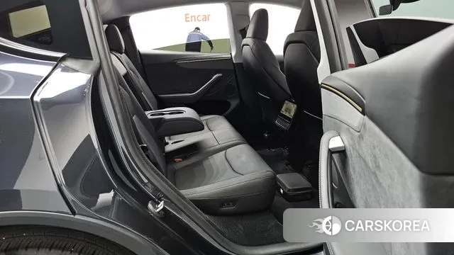 Tesla Model Y 2025 Серый из Кореи, фото 3