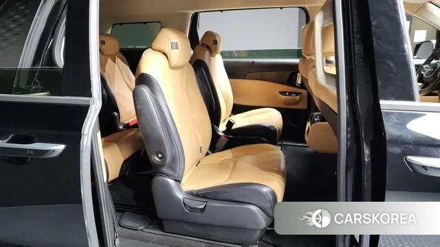 Kia Carnival 4th generation 2022 Черный из Кореи, фото 3