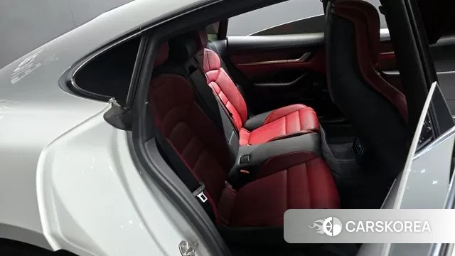 Porsche Taycan 2021 Белый из Кореи, фото 3