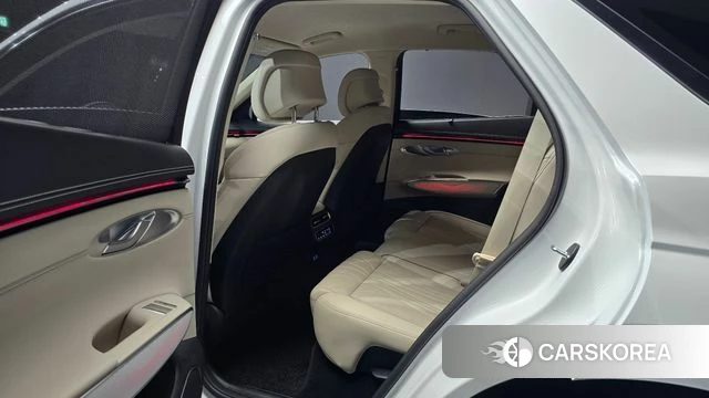 Genesis GV70 2025 Белый из Кореи, фото 3