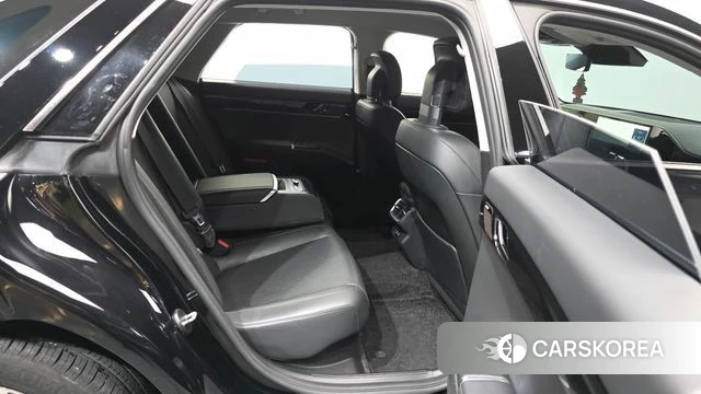 Hyundai Grandeur Hybrid (GN7) 2023 Черный из Кореи, фото 3