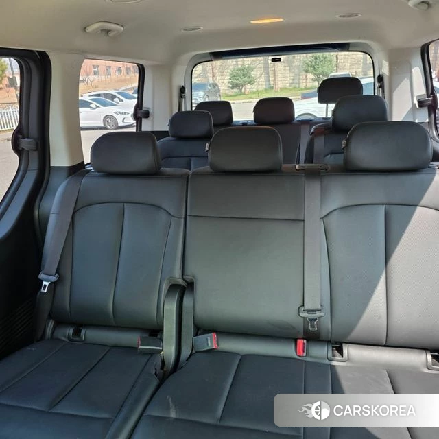 Hyundai Staria 2024 Белый из Кореи, фото 3