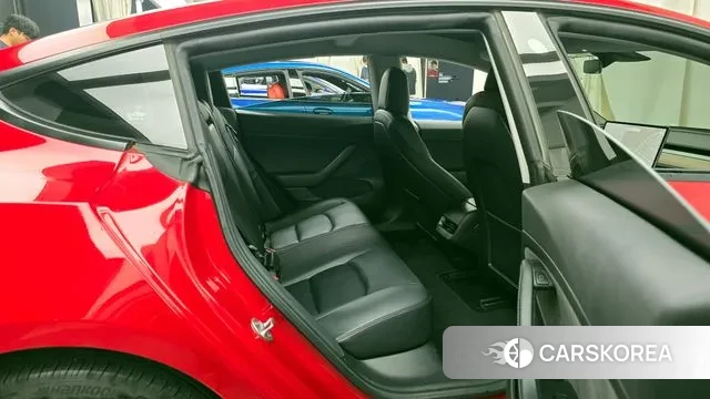 Tesla Model 3 2021 Красный из Кореи, фото 3