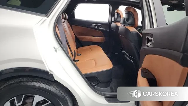 Kia Sportage 5th Generation Hybrid 2022 Белый из Кореи, фото 3