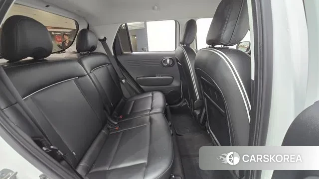 Hyundai Casper 2022 Белый из Кореи, фото 3