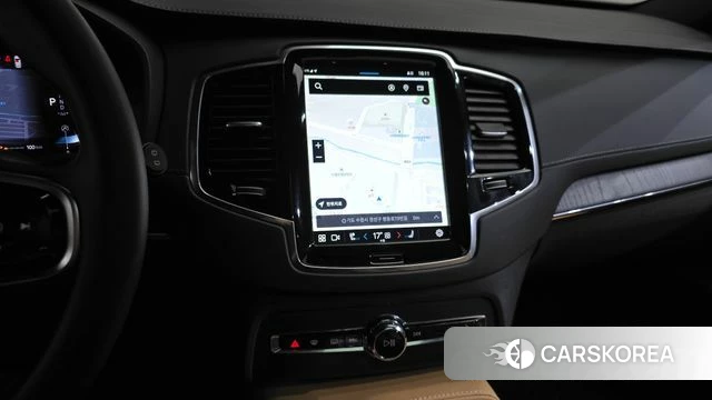 Volvo XC90 second Generation 2023 Белый из Кореи, фото 3