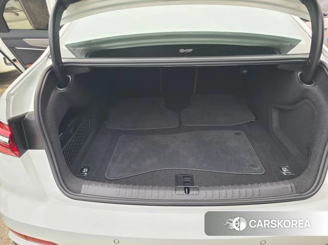 Audi A6 (C8) 2020 Белый из Кореи, фото 3