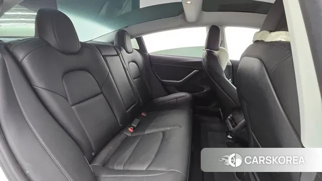 Tesla Model 3 2022 Белый из Кореи, фото 3