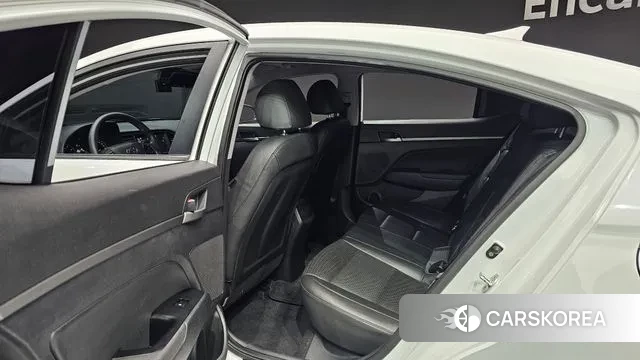 Hyundai Avante AD 2018 Белый из Кореи, фото 3