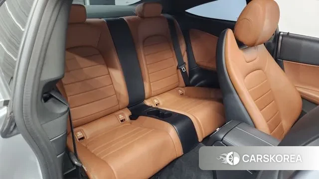 Mercedes-Benz C-Class W205 2019 Серебристо-серый из Кореи, фото 3