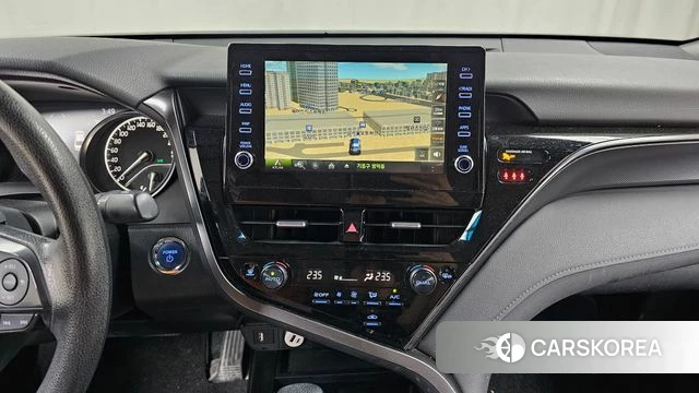 Toyota Camry (XV70) 2023 Серый из Кореи, фото 3