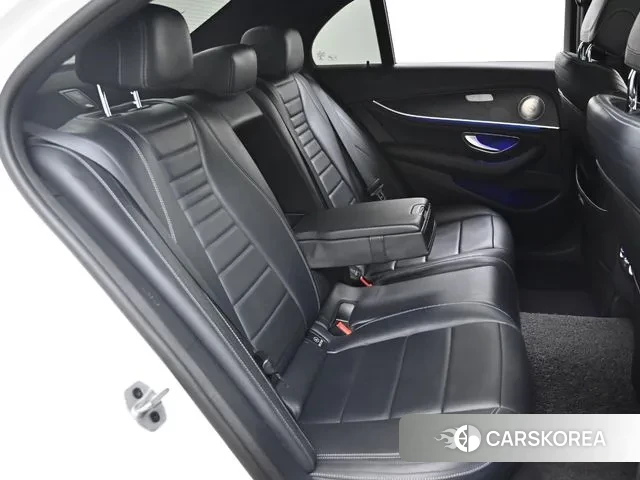 Mercedes-Benz E-Class W213 2020 Белый из Кореи, фото 3