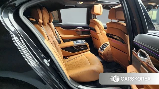 BMW 7 Series (G11) 2021 Черный из Кореи, фото 3