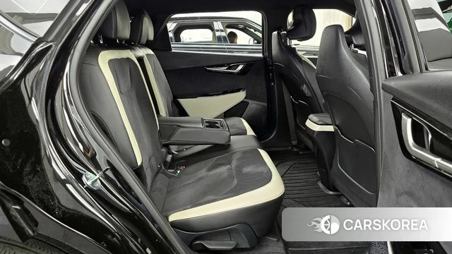 Kia EV6 2023 Черный из Кореи, фото 3