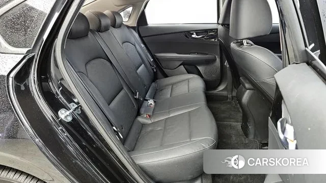 Kia The New K3 2nd generation 2023 Черный из Кореи, фото 3