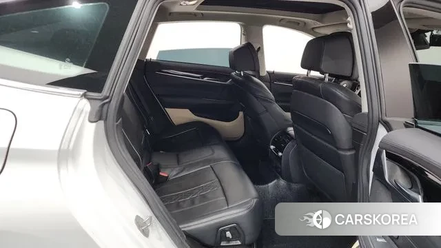 BMW 6 Series GT (G32) 2019 Белый из Кореи, фото 3