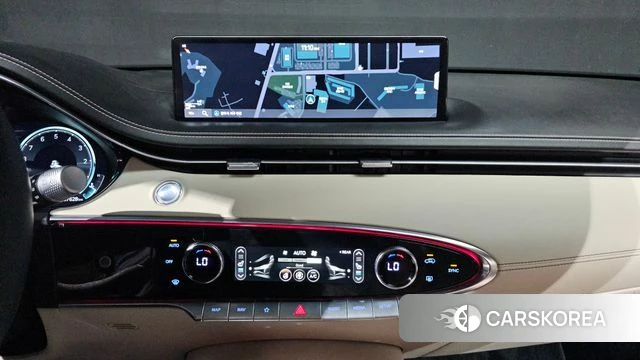 Genesis GV70 2023 Черный из Кореи, фото 3