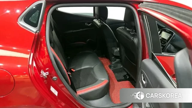 Renault Korea (Samsung) Clio 2018 Красный из Кореи, фото 3