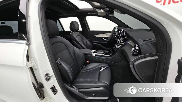 Mercedes-Benz GLC-Class X253 2022 Белый из Кореи, фото 3