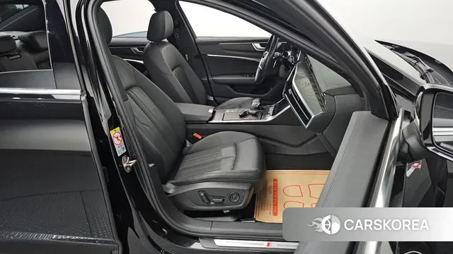 Audi A6 (C8) 2021 Черный из Кореи, фото 3