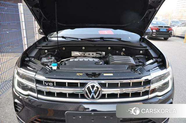 Volkswagen Tourang 2021 Черный из Китая, фото 3