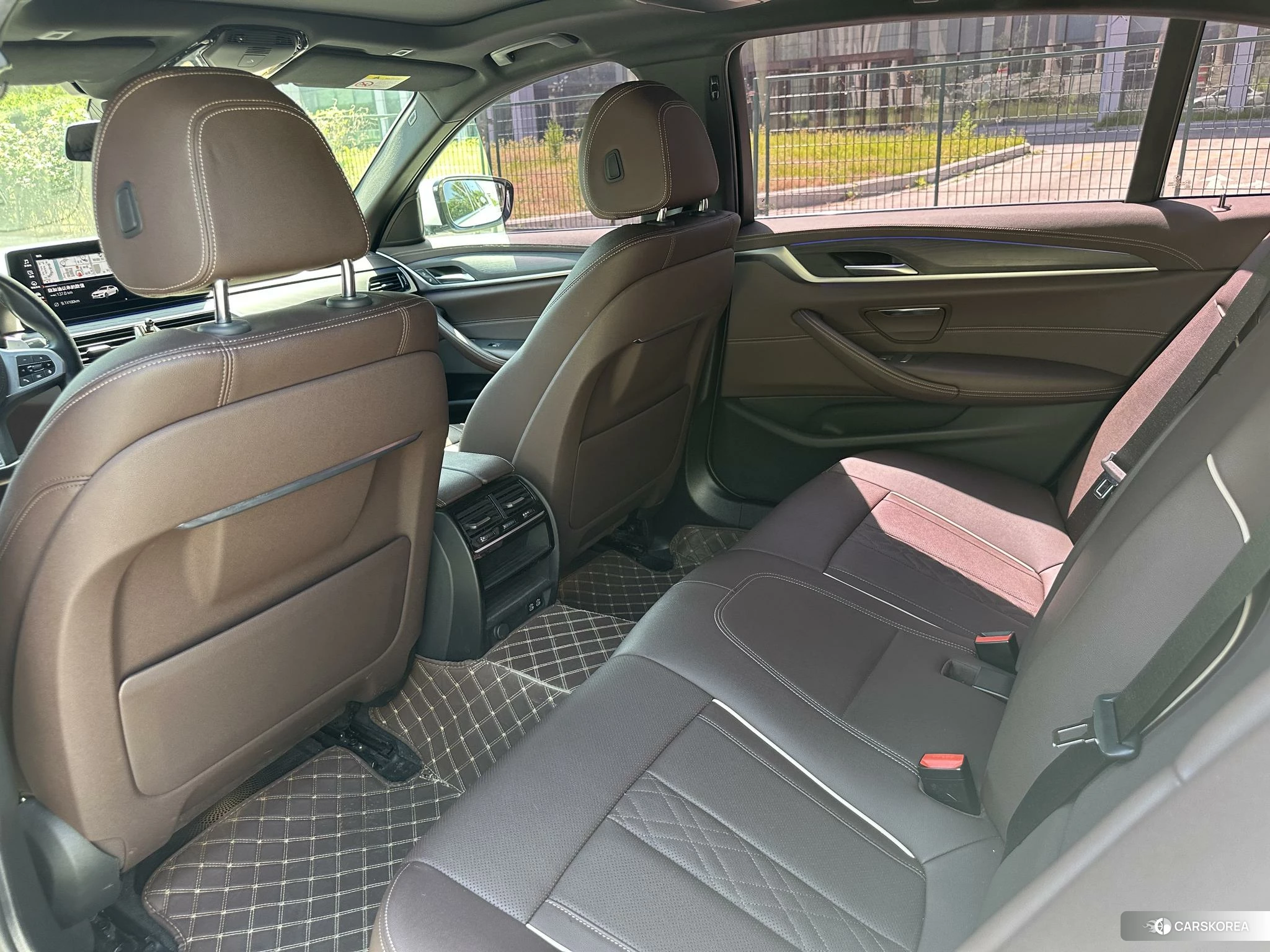 BMW 5 series 2021 Белый из Китая, фото 3