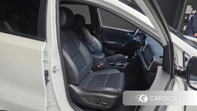 Kia Sportage The Bold 2018 Белый из Кореи, фото 3