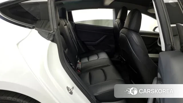 Tesla Model 3 2021 Белый из Кореи, фото 3