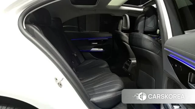 Mercedes-Benz E-Class W214 2024 Белый из Кореи, фото 3