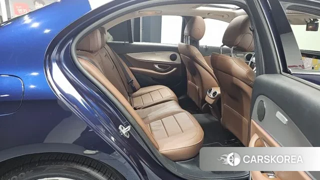 Mercedes-Benz E-Class W213 2019 Синий из Кореи, фото 3