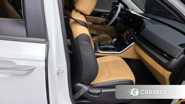 Kia Carnival 4th generation 2023 Белый из Кореи, фото 3