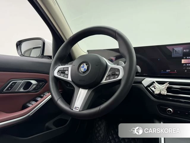BMW 3 series 2024 Белый из Китая, фото 3
