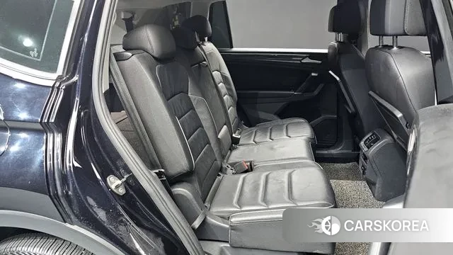Volkswagen Tiguan Allspace 2020 Черный из Кореи, фото 3