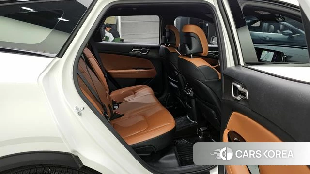 Kia Sportage 5th Generation 2024 Белый из Кореи, фото 3