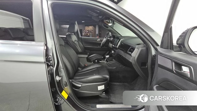 Ssangyong The New Rexton Sports Cannes 2022 Серебристо-серый из Кореи, фото 3