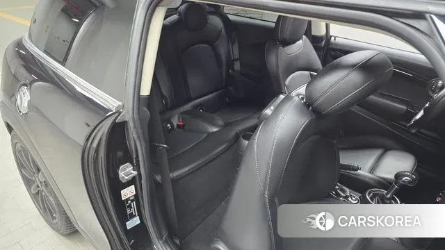 Mini Cooper S 2018 Черный из Кореи, фото 3