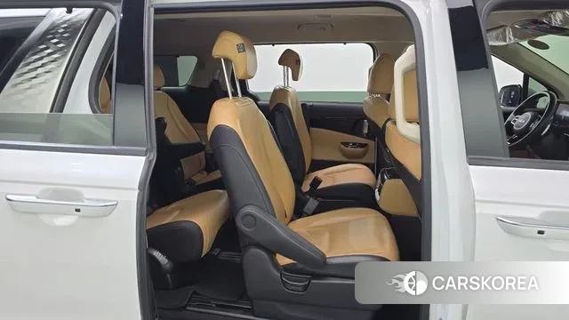 Kia Carnival 4th generation 2023 Белый из Кореи, фото 3
