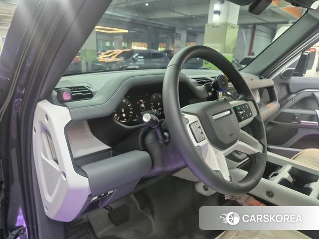 Land Rover Defender (L663) 2025 Серый из Кореи, фото 3
