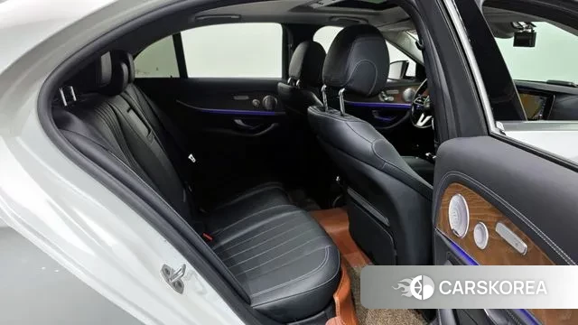 Mercedes-Benz E-Class W213 2020 Белый из Кореи, фото 3