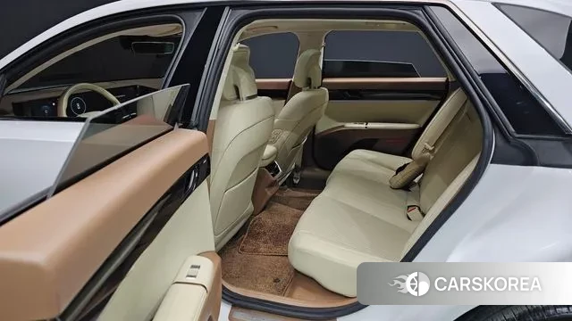 Hyundai Grandeur Hybrid (GN7) 2023 Белый из Кореи, фото 3