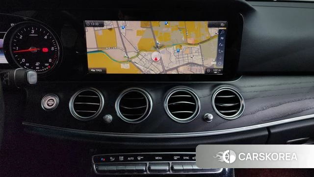 Mercedes-Benz E-Class W213 2018 Белый из Кореи, фото 3