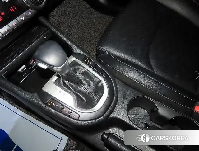 Kia The New K3 2nd generation 2022 Белый из Кореи, фото 3