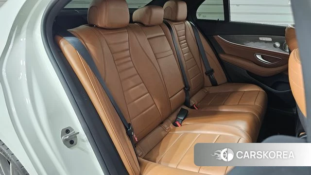 Mercedes-Benz E-Class W213 2020 Белый из Кореи, фото 3