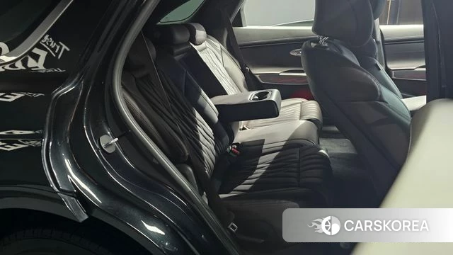 Genesis GV70 2023 Черный из Кореи, фото 3