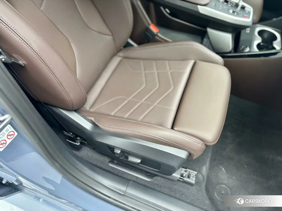 BMW X2 2024 Темно-серый из Китая, фото 3