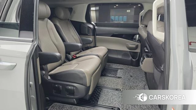 Kia The New Carnival 4th Generation 2024 Серебристо-серый из Кореи, фото 3