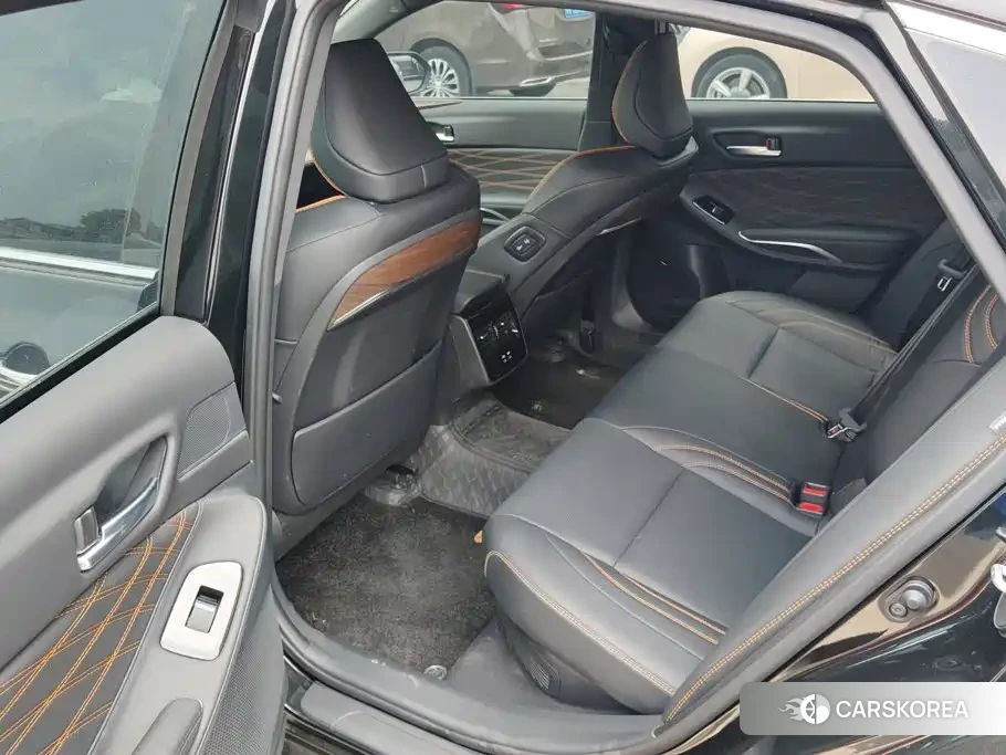 Toyota Avalon 2026 Черный из Китая, фото 3