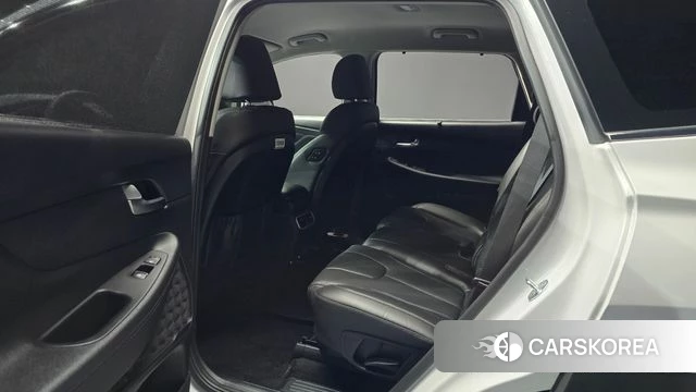 Hyundai The New Santa Fe 2022 Серебристо-серый из Кореи, фото 3