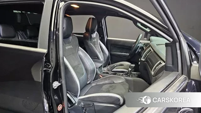 Ford Ranger 3rd Generation 2022 Черный из Кореи, фото 3